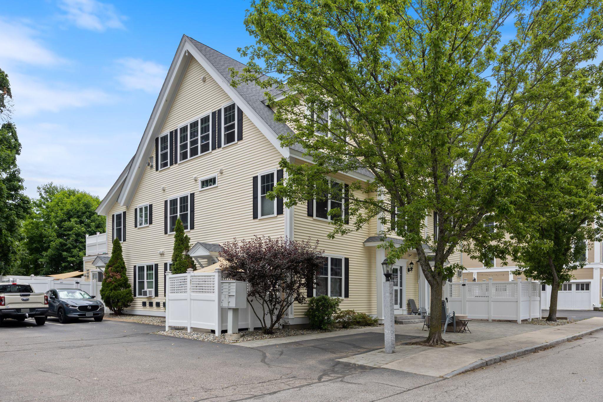 Image 2: 443 Cornwall Street