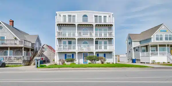 605 Ocean Boulevard