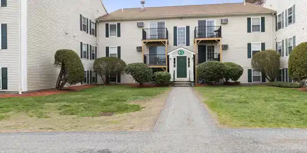 209 White Cedar Boulevard
