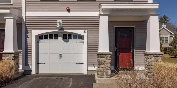 31 Artisan Way