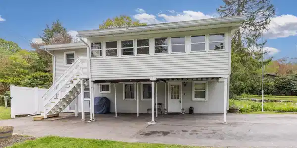 18 Riverdale Avenue