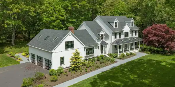 13 Rockrimmon Road