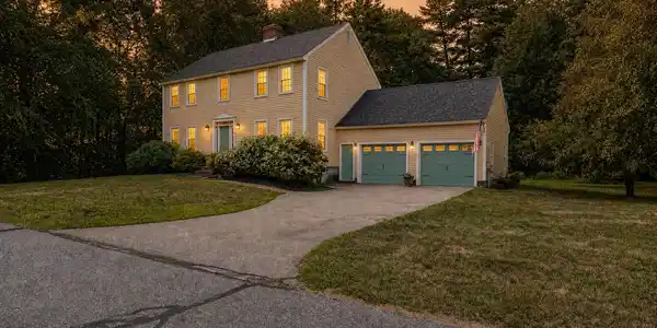 Image 2: twilight view