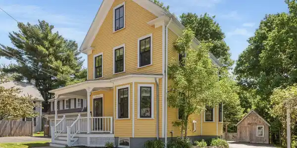 22 Cottage Street