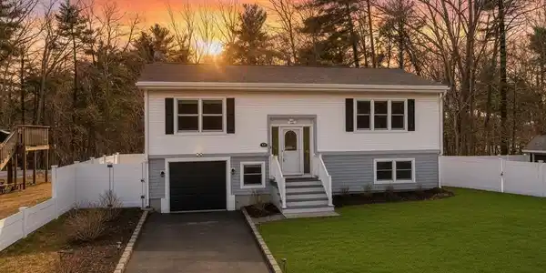 17 Pine Cone Drive