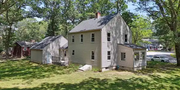3 Coolidge Drive