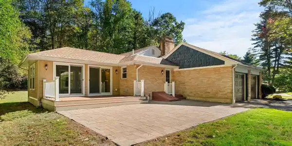 15 Morrill Street