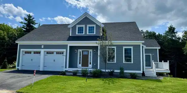 16 Summit Circle