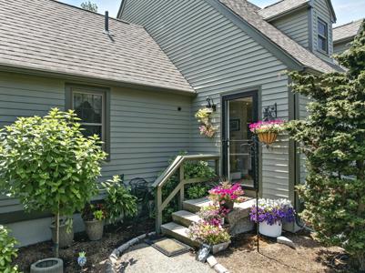 48 Montrose Drive