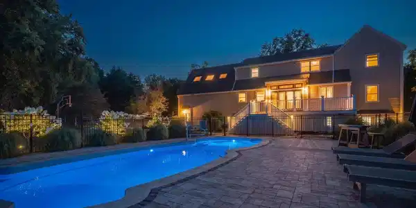 4 Long Hill Road