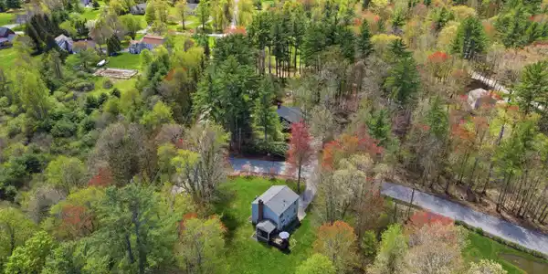 2 Griffith Drive