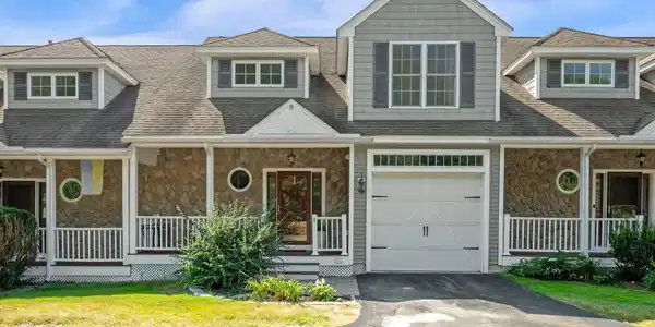 5 Pelton Way