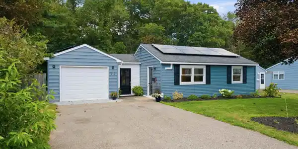212 Holly Lane