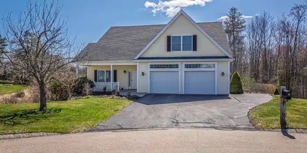 10 Sonia Drive