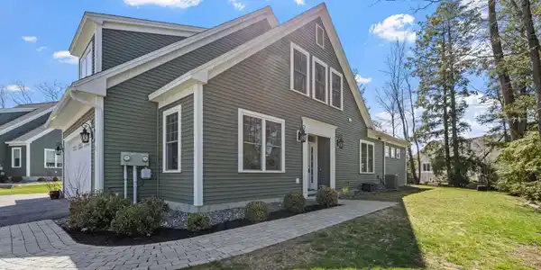 13 Green Road