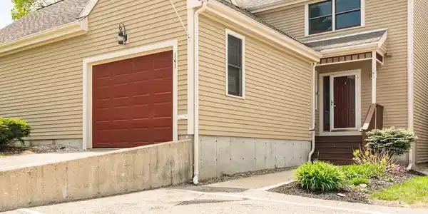 141 Spinnaker Way