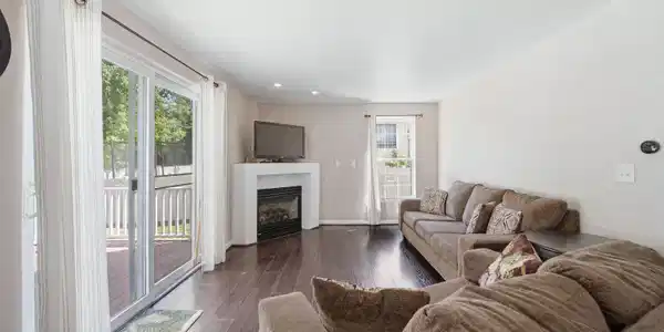 Image 4 Image 4