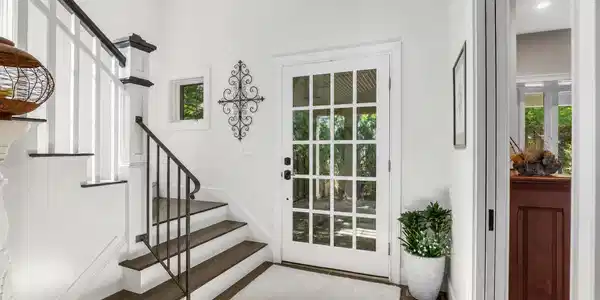 Image 3: Main entrance Image 3: Main entrance