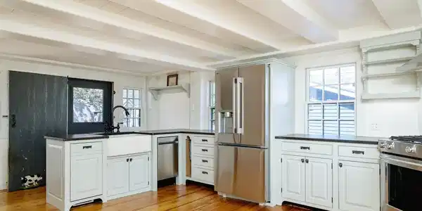 Image 3: All new raised ceilings in Kitchen/dining areas Image 3: All new raised ceilings in Kitchen/dining areas
