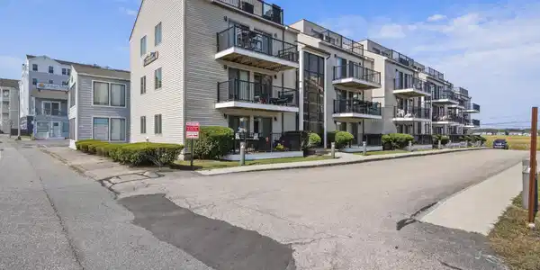 461 Ocean Boulevard