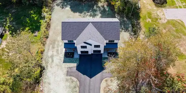 38 Rocks Road