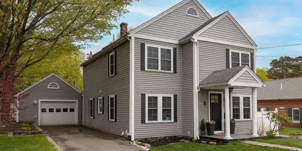 5 Hillcrest Drive