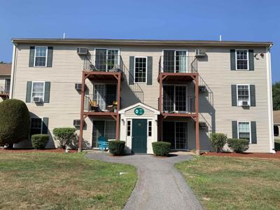 1605 White Cedar Boulevard