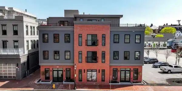 238 Deer Street