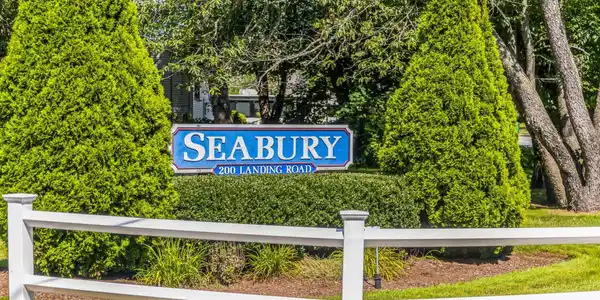 59 Seabury