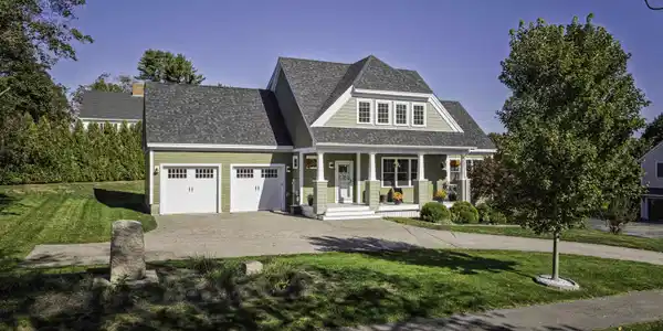 4 Shore Lane