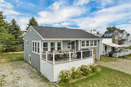 19 Portsmouth Avenue