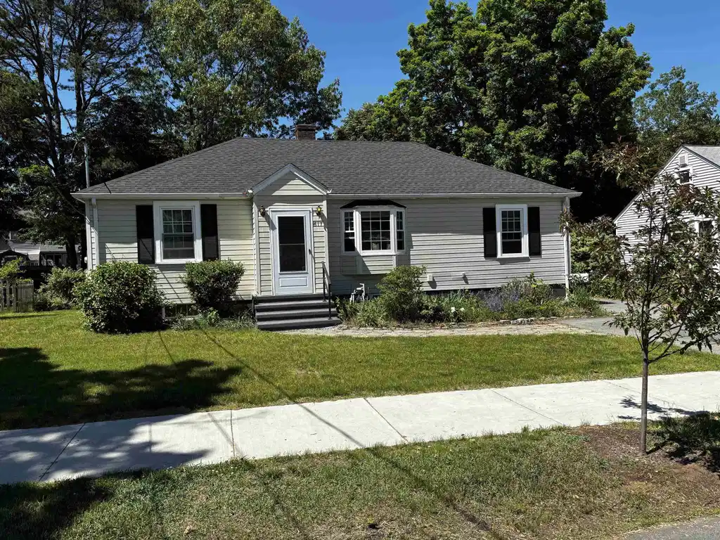 Image 1: 617 Colonial Drive Image 1: 617 Colonial Drive