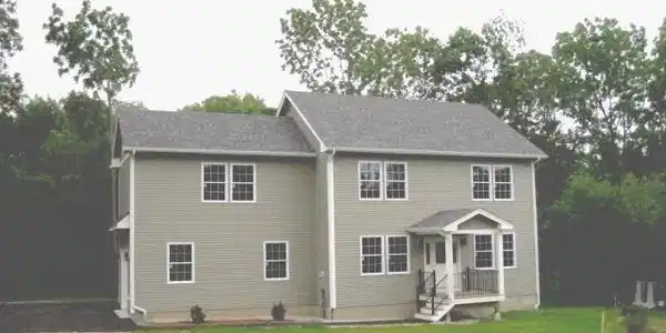 Image 2: South-facing and bright Image 2: South-facing and bright