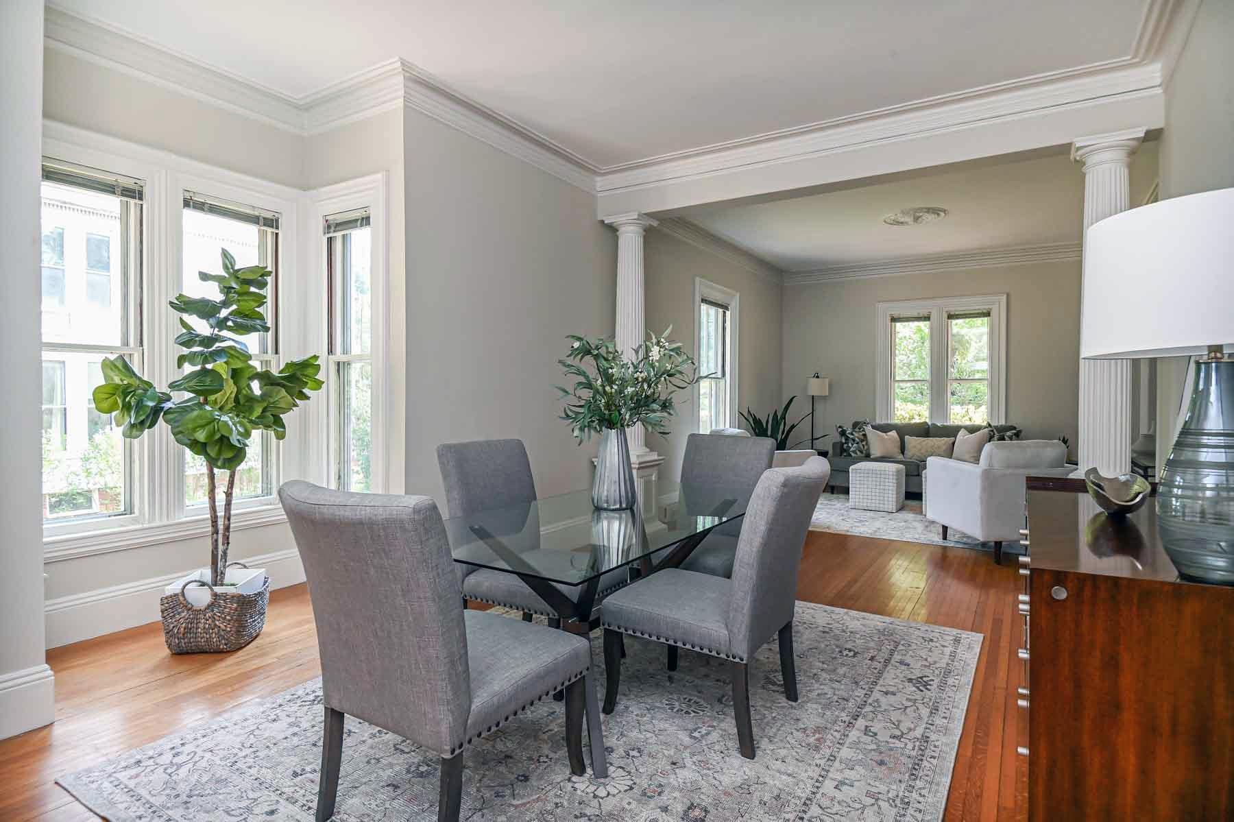 Image 4: Dining Room Image 4: Dining Room