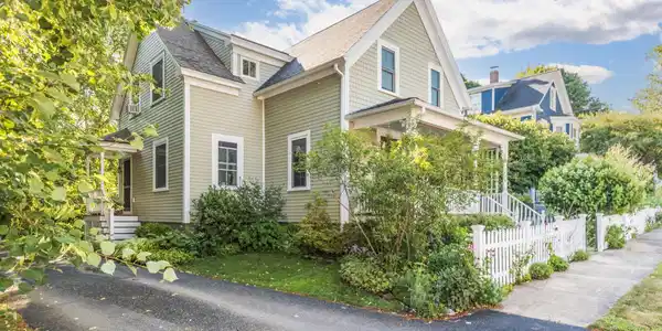 87 Ash Street