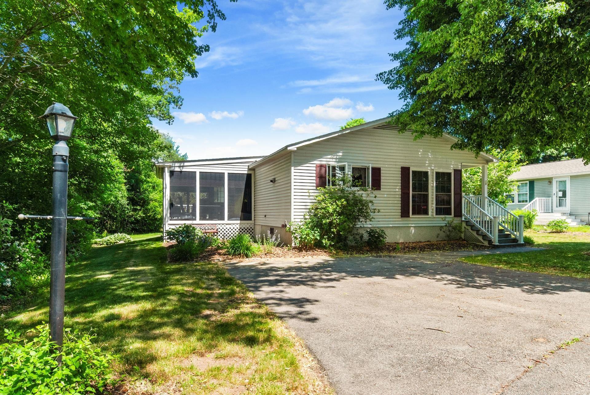 Image 2: Situated at end of cul de sac with privacy Image 2: Situated at end of cul de sac with privacy