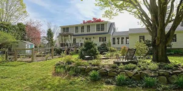 333 West Road