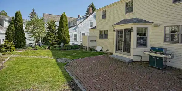11 Atkinson Street