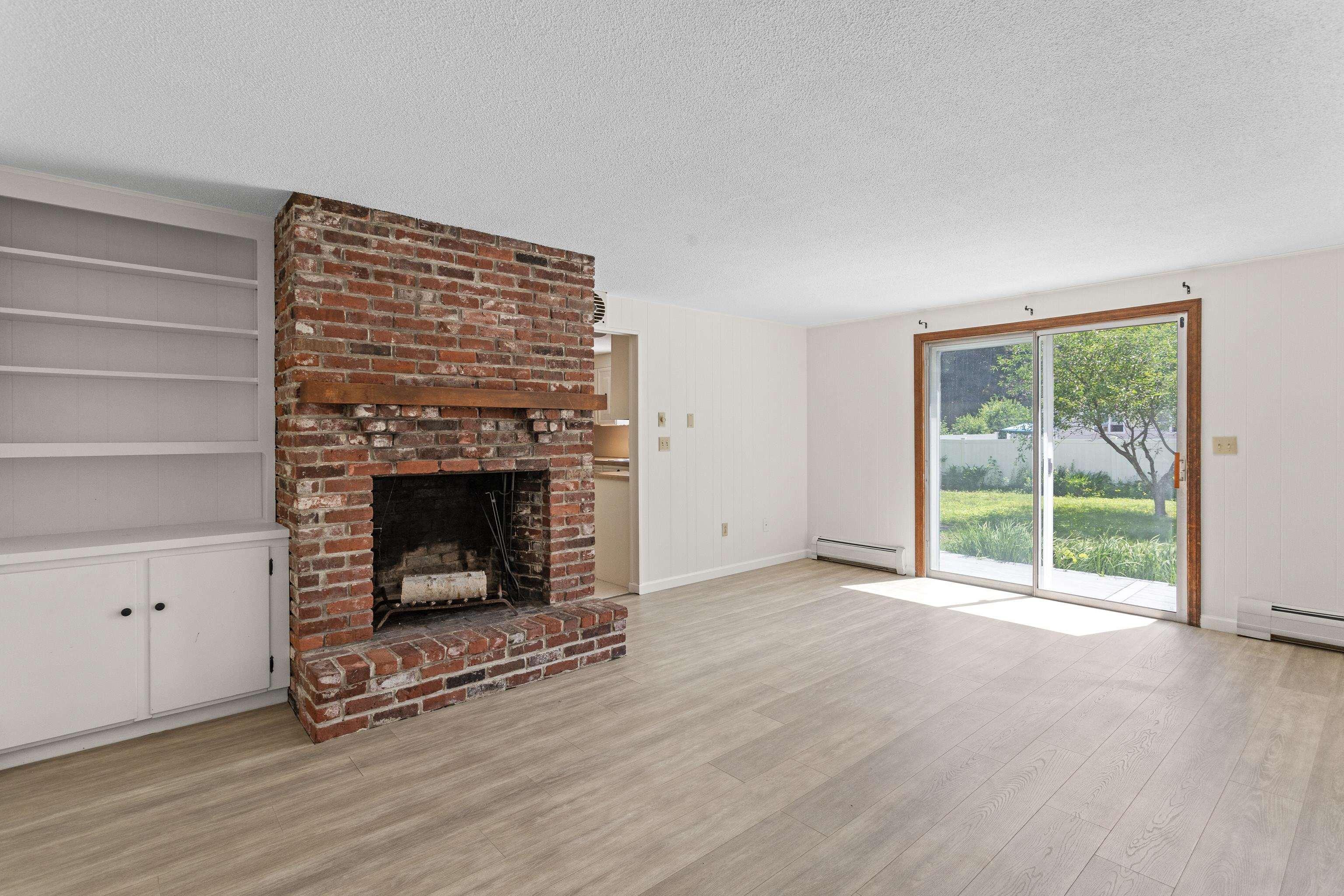 Image 3: Family Room