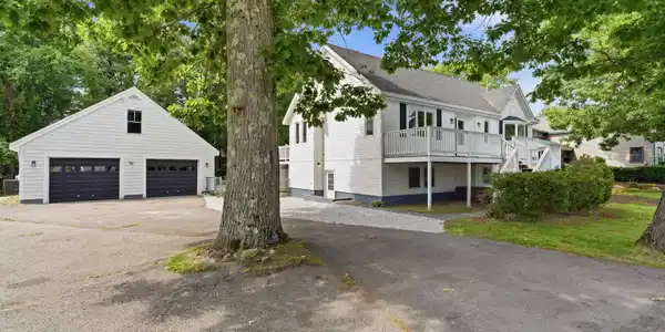 22 Farm Lane