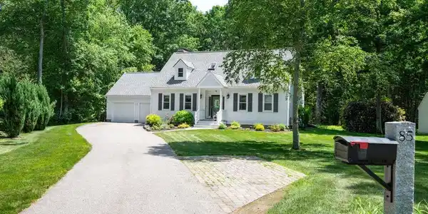85 F W Hartford Drive