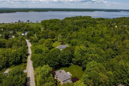 45 Tidewater Farm Road