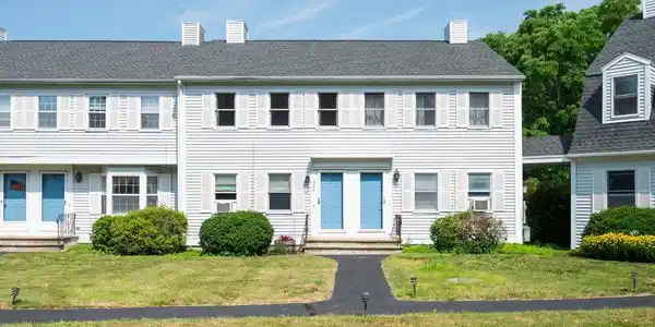 320 Portsmouth Avenue
