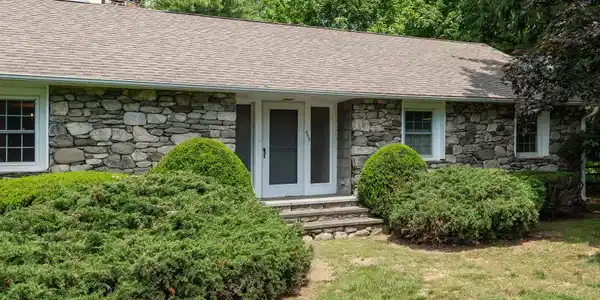 469 Central Road