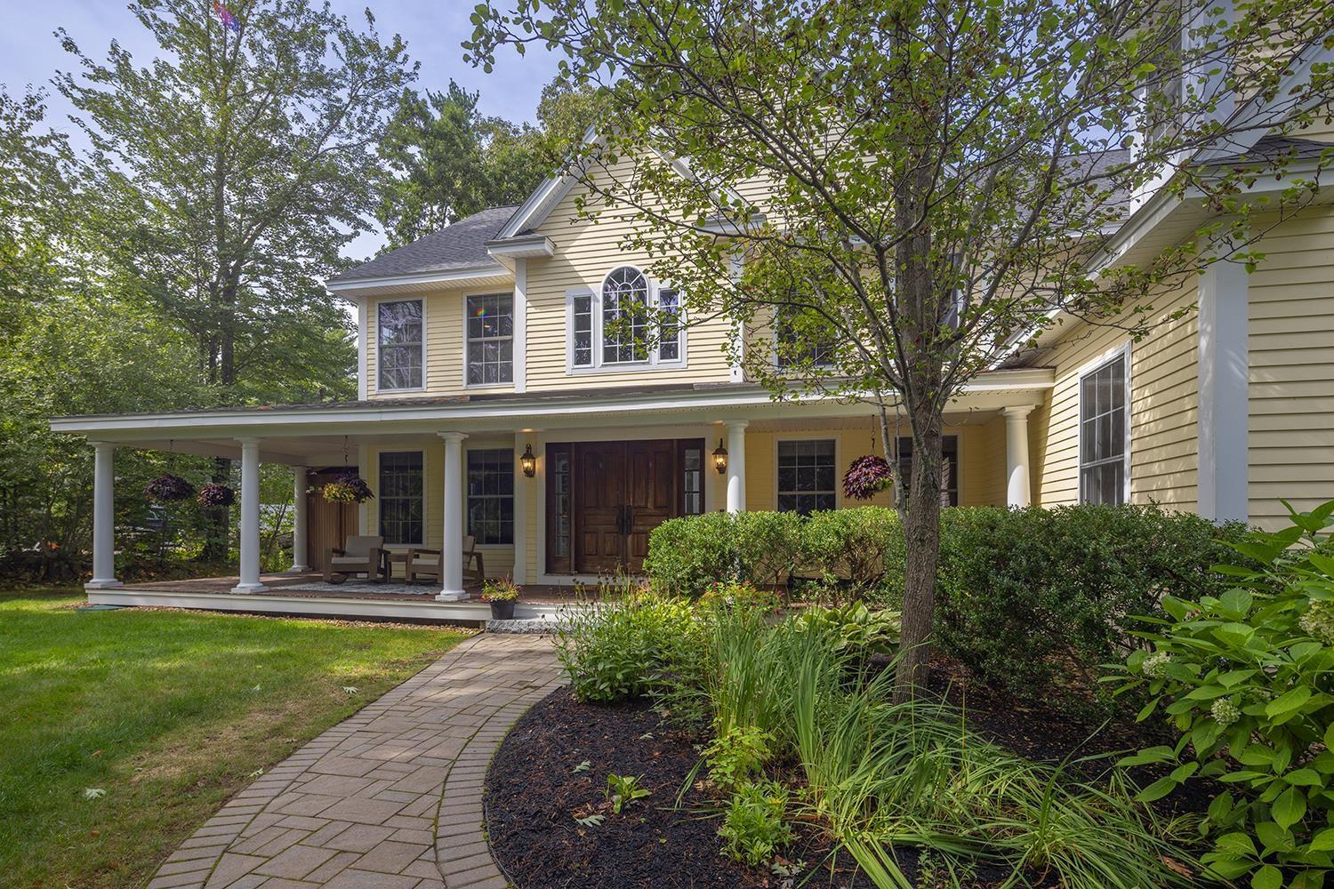 Image 0: Exterior Front Farmer's Porch