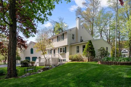 6 Mohawk Street