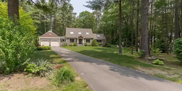 77 Schanda Drive