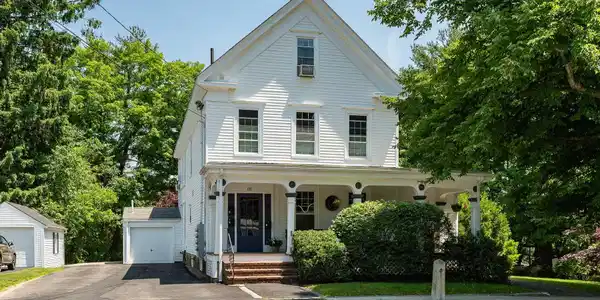 159 Woodbury Avenue