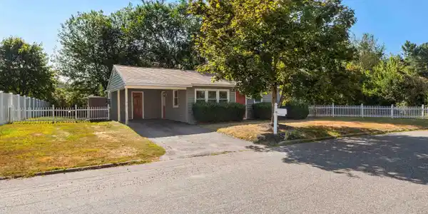 66 Kelwyn Drive