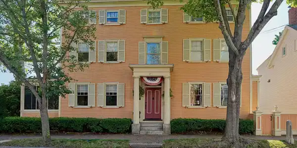 69 Richards Avenue